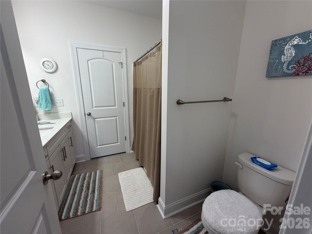 2125 24th Street Lane SE, Hickory, NC 28602
