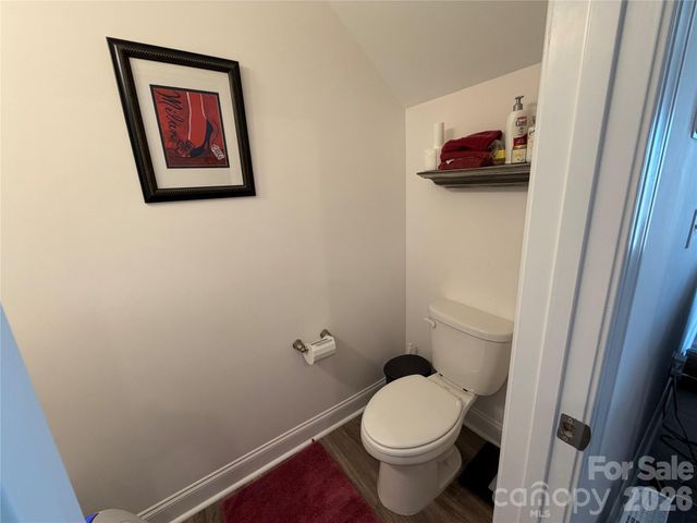 2125 24th Street Lane SE, Hickory, NC 28602