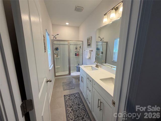 2125 24th Street Lane SE, Hickory, NC 28602