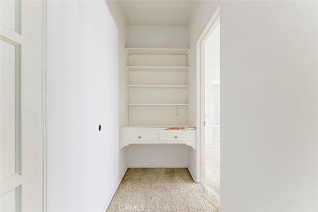 4909 York, Los Angeles, CA 90042