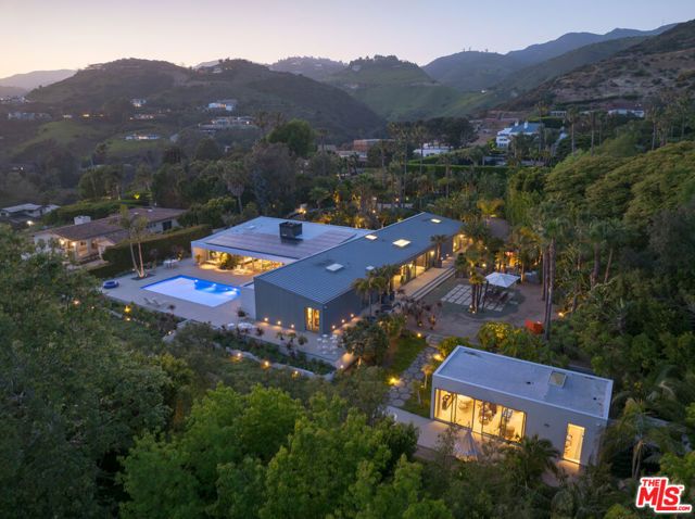 27044 Sea Vista Drive, Malibu, CA 90265