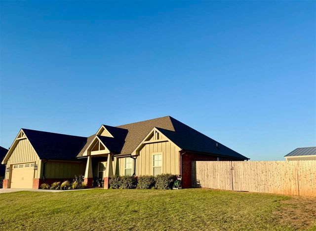 12410 Bighorn Lane, Elgin, OK 73538