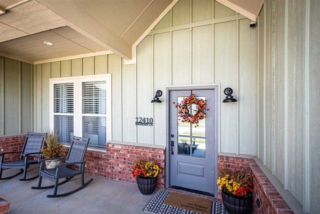 12410 Bighorn Lane, Elgin, OK 73538
