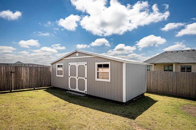12410 Bighorn Lane, Elgin, OK 73538
