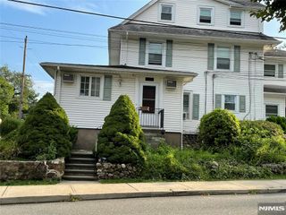 102 S Maple C, Ridgewood, NJ 07450