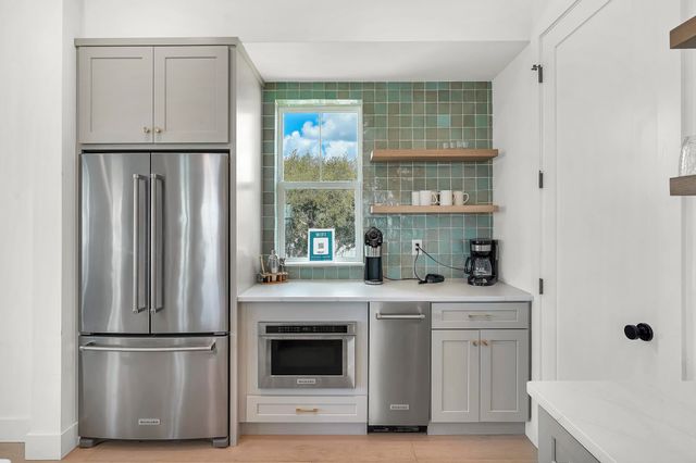 104 7Th St, St Augustine, FL 32080
