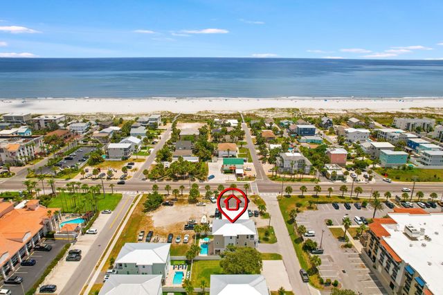 104 7Th St, St Augustine, FL 32080