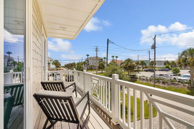 104 7Th St, St Augustine, FL 32080