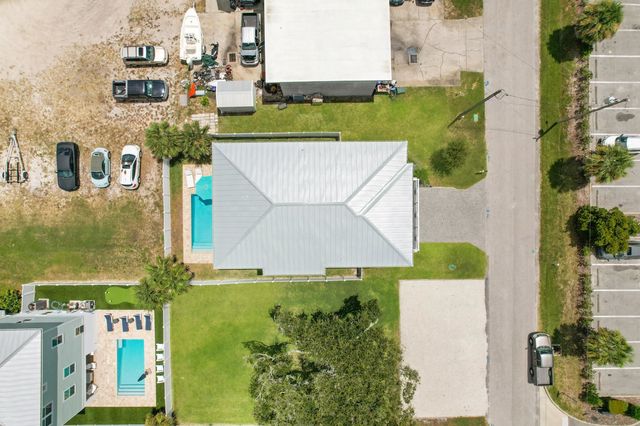 104 7Th St, St Augustine, FL 32080