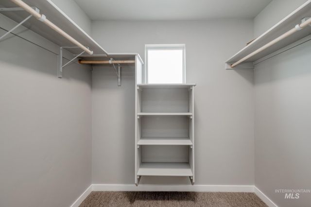 6651 W Fairy Falls Dr, Meridian, ID 83646