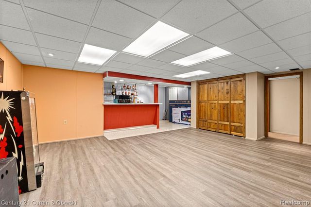 25703 Loch Lomond Drive, Dearborn Heights, MI 48125