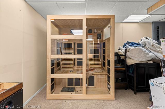 25703 Loch Lomond Drive, Dearborn Heights, MI 48125