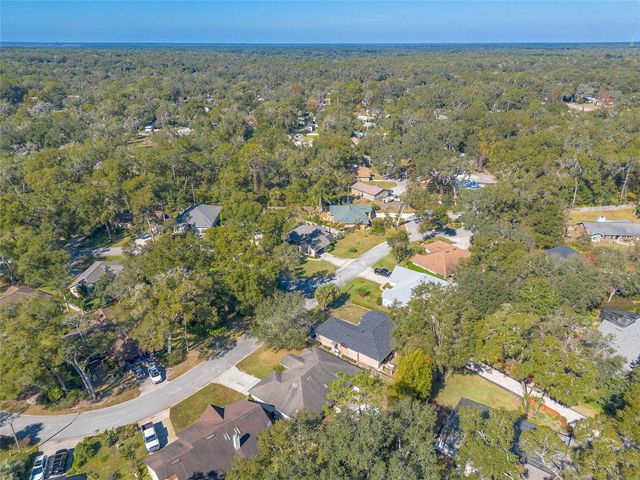 431 SECLUDED OAKS TRAIL, Deland, FL 32724