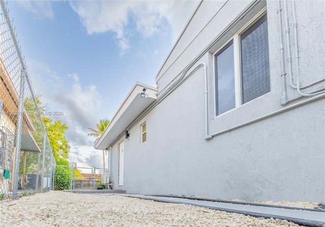 1836 NW 16th Terrace, Miami, FL 33125