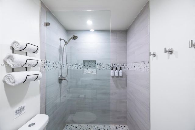 1836 NW 16th Terrace, Miami, FL 33125