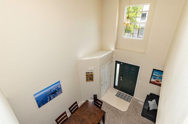 1400 S 52nd Street 21, West Des Moines, IA 50265
