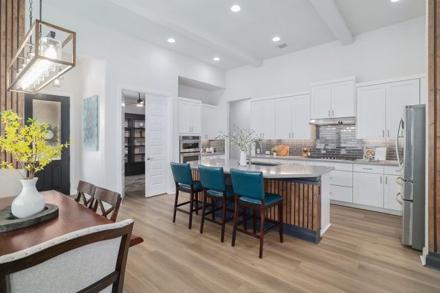 213 Encore DR, Liberty Hill, TX 78642