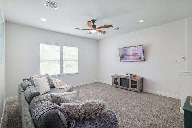 213 Encore DR, Liberty Hill, TX 78642