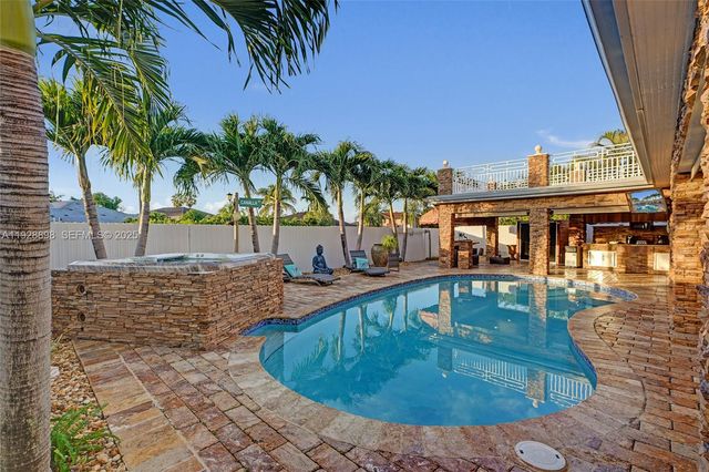 16610 SW 141st Ct, Miami, FL 33177