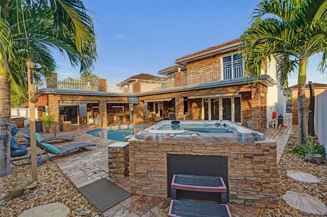 16610 SW 141st Ct, Miami, FL 33177