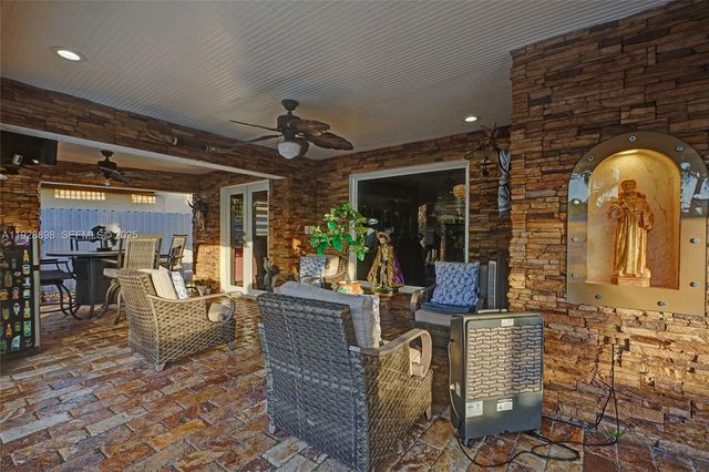 16610 SW 141st Ct, Miami, FL 33177