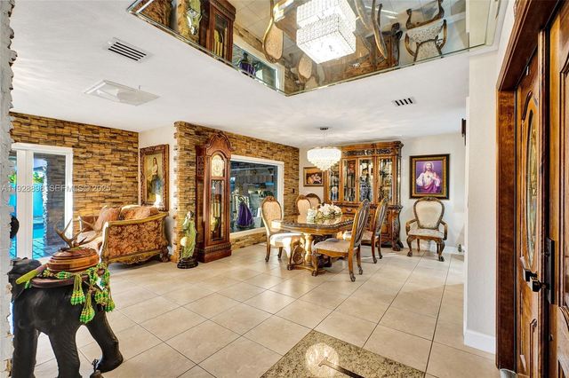 16610 SW 141st Ct, Miami, FL 33177