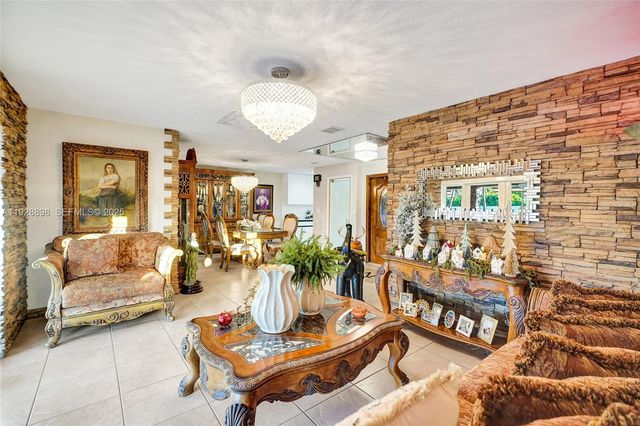 16610 SW 141st Ct, Miami, FL 33177