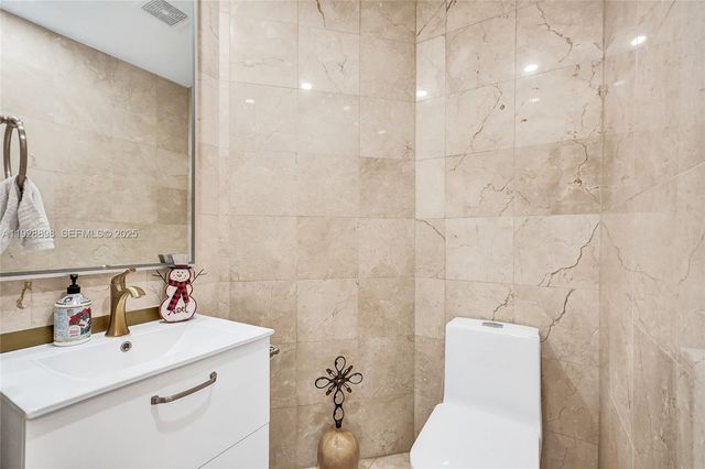 16610 SW 141st Ct, Miami, FL 33177