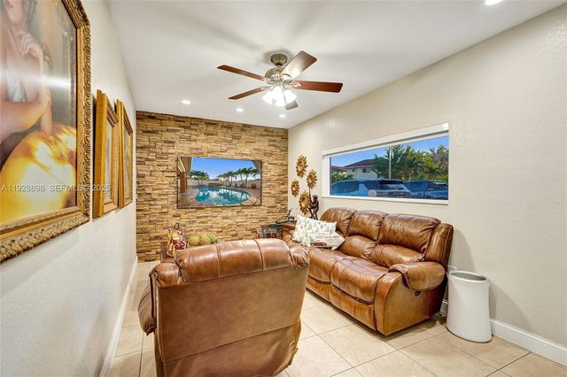 16610 SW 141st Ct, Miami, FL 33177