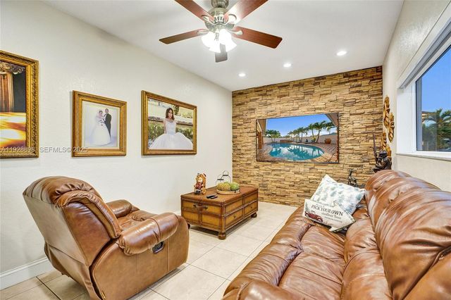 16610 SW 141st Ct, Miami, FL 33177