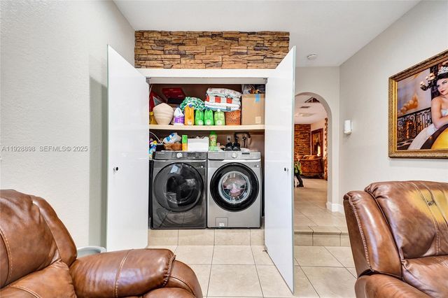 16610 SW 141st Ct, Miami, FL 33177