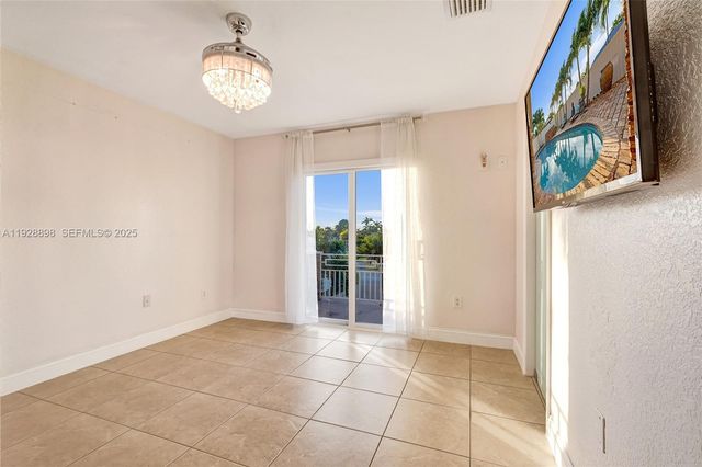 16610 SW 141st Ct, Miami, FL 33177