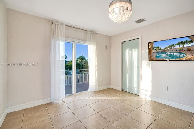 16610 SW 141st Ct, Miami, FL 33177