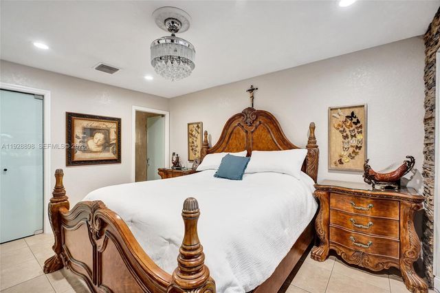 16610 SW 141st Ct, Miami, FL 33177