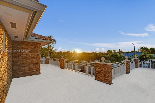 16610 SW 141st Ct, Miami, FL 33177