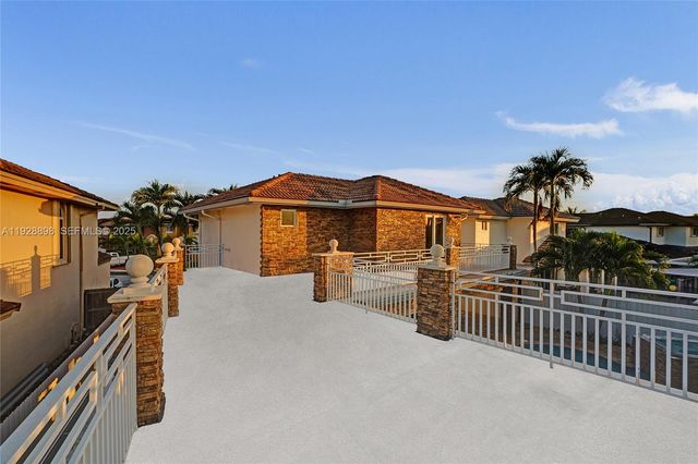 16610 SW 141st Ct, Miami, FL 33177