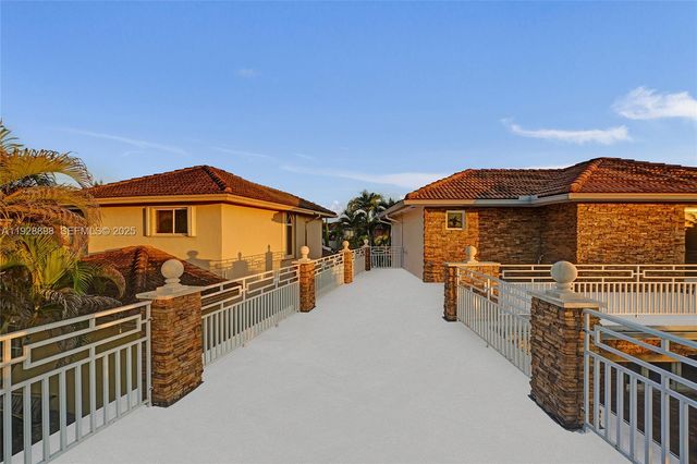 16610 SW 141st Ct, Miami, FL 33177