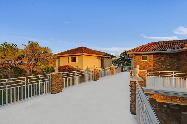 16610 SW 141st Ct, Miami, FL 33177