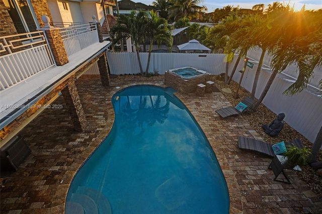 16610 SW 141st Ct, Miami, FL 33177