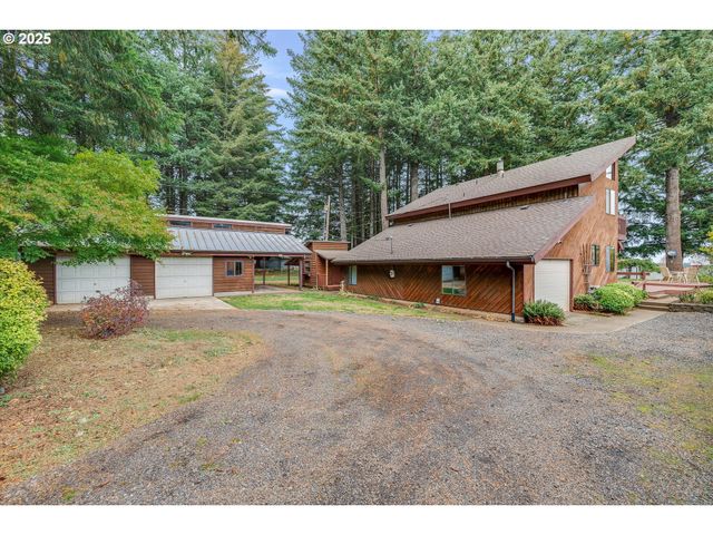 25164 S SPRINGWATER Rd, Estacada, OR 97023