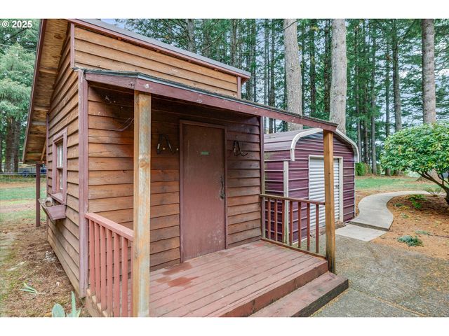 25164 S SPRINGWATER Rd, Estacada, OR 97023