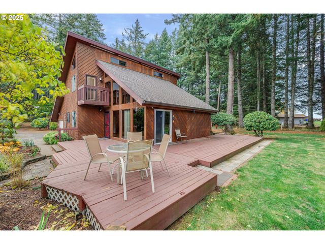 25164 S SPRINGWATER Rd, Estacada, OR 97023
