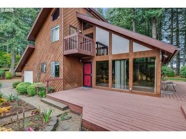 25164 S SPRINGWATER Rd, Estacada, OR 97023