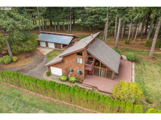 25164 S SPRINGWATER Rd, Estacada, OR 97023