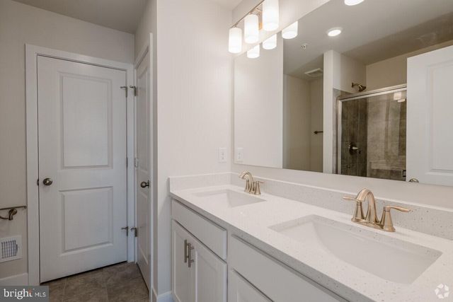 1815 GUILFORD AVE, Baltimore, MD 21202