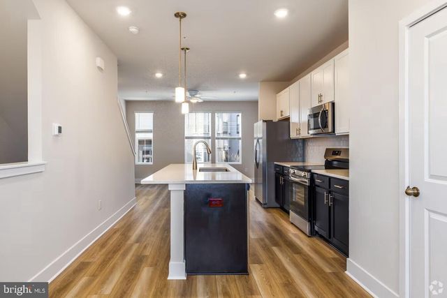 1815 GUILFORD AVE, Baltimore, MD 21202