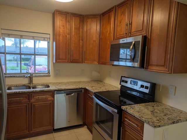 2771 Ashley Drive E J, West Palm Beach, FL 33415