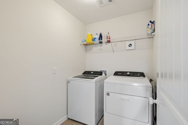 16 Telford Street, Savannah, GA 31407