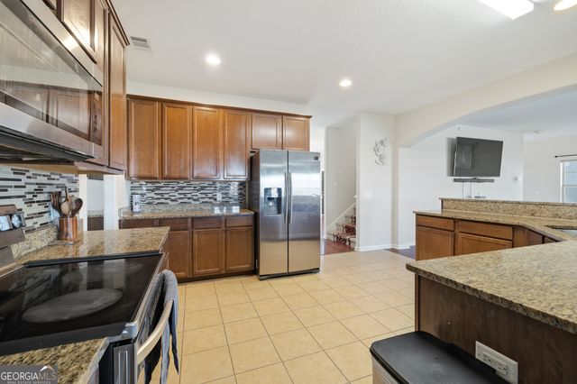 16 Telford Street, Savannah, GA 31407