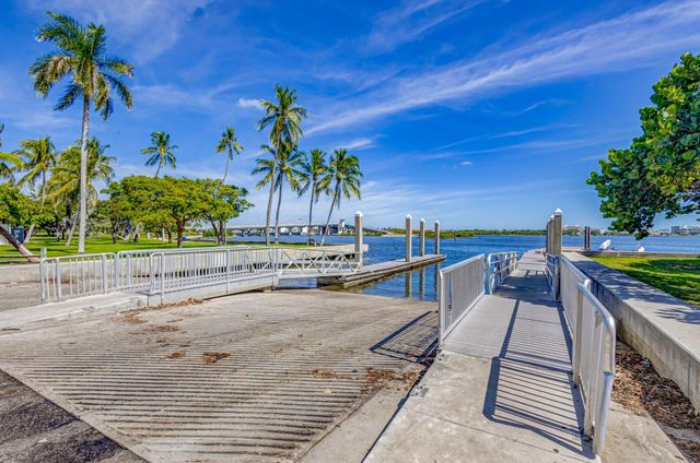 3893 Allison Court, Lake Worth, FL 33461